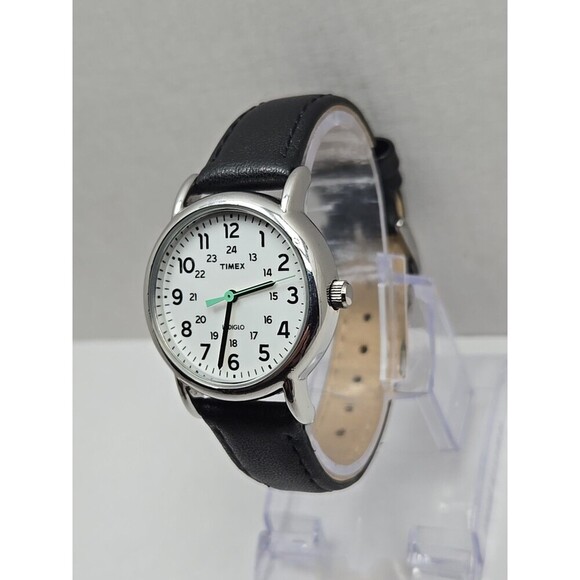Timex Weekender Indiglo 31mm White Dial Black Leather 24 Hour Quartz New Battery - Picture 2 of 14